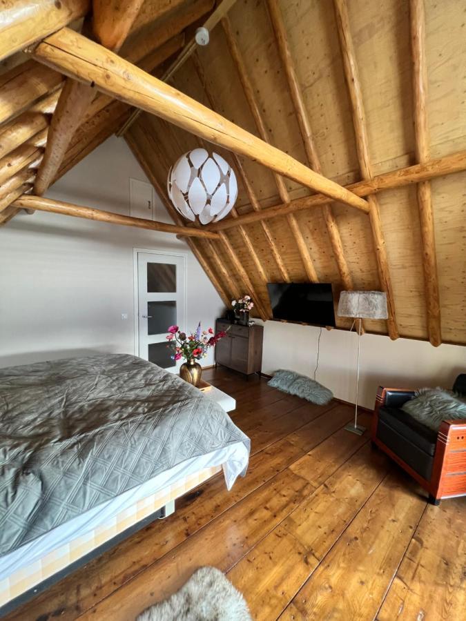 La Dolce Vita Suites ลีวาร์เดิน ภายนอก รูปภาพ