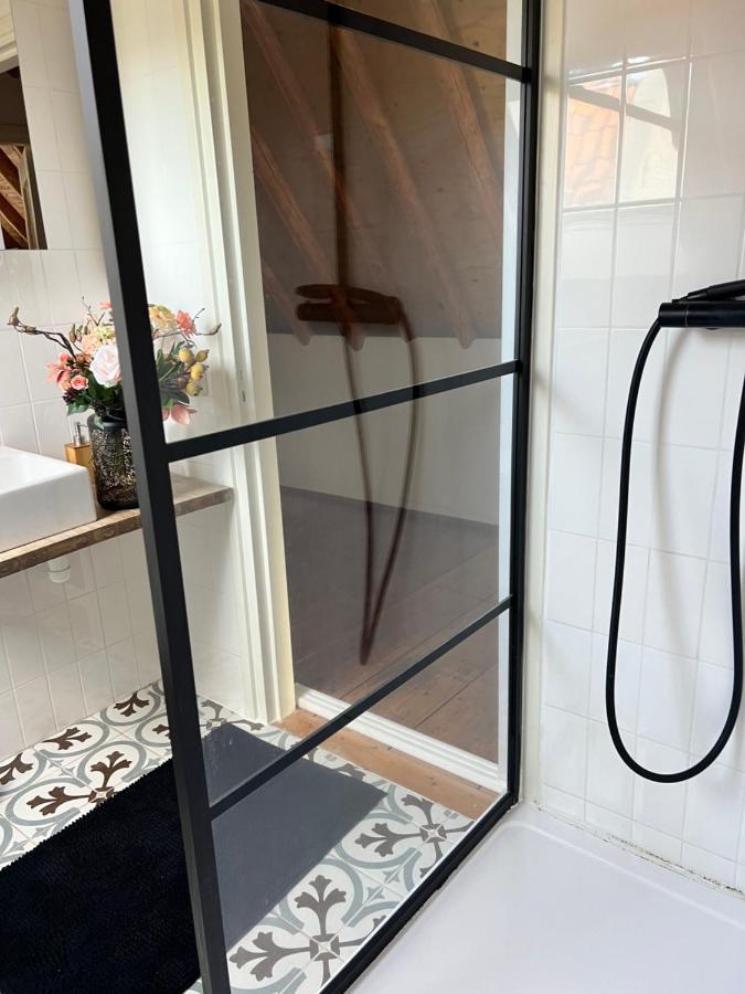 La Dolce Vita Suites ลีวาร์เดิน ภายนอก รูปภาพ